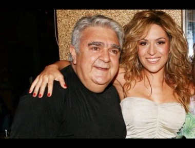 Δείτε τον Πασχάλη Τερζή να τραγουδάει με την κόρη του, Γιάννα σε μία σπάνια εμφάνιση!